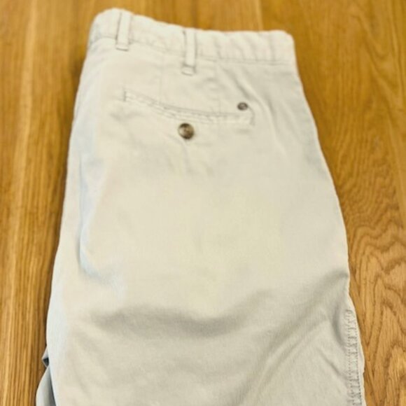 Peter Millar - men's Flat front short in fine cord - Grey - Picture 1 of 2
